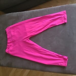 Pink capri leggings